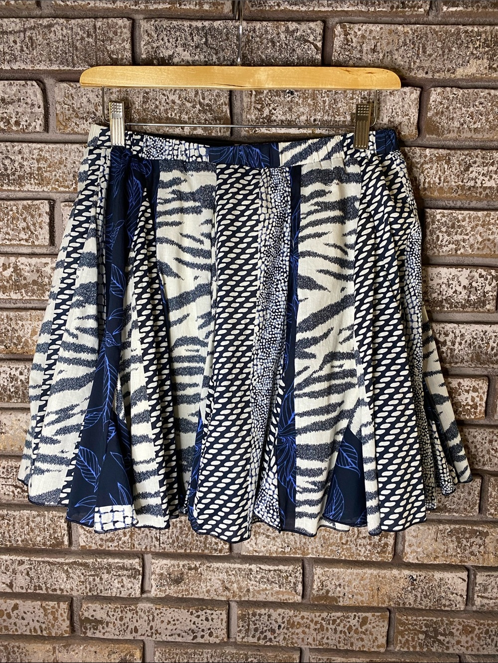 Banana Republic 100% Cotton Navy and White Mixed-Print Skater Skirt